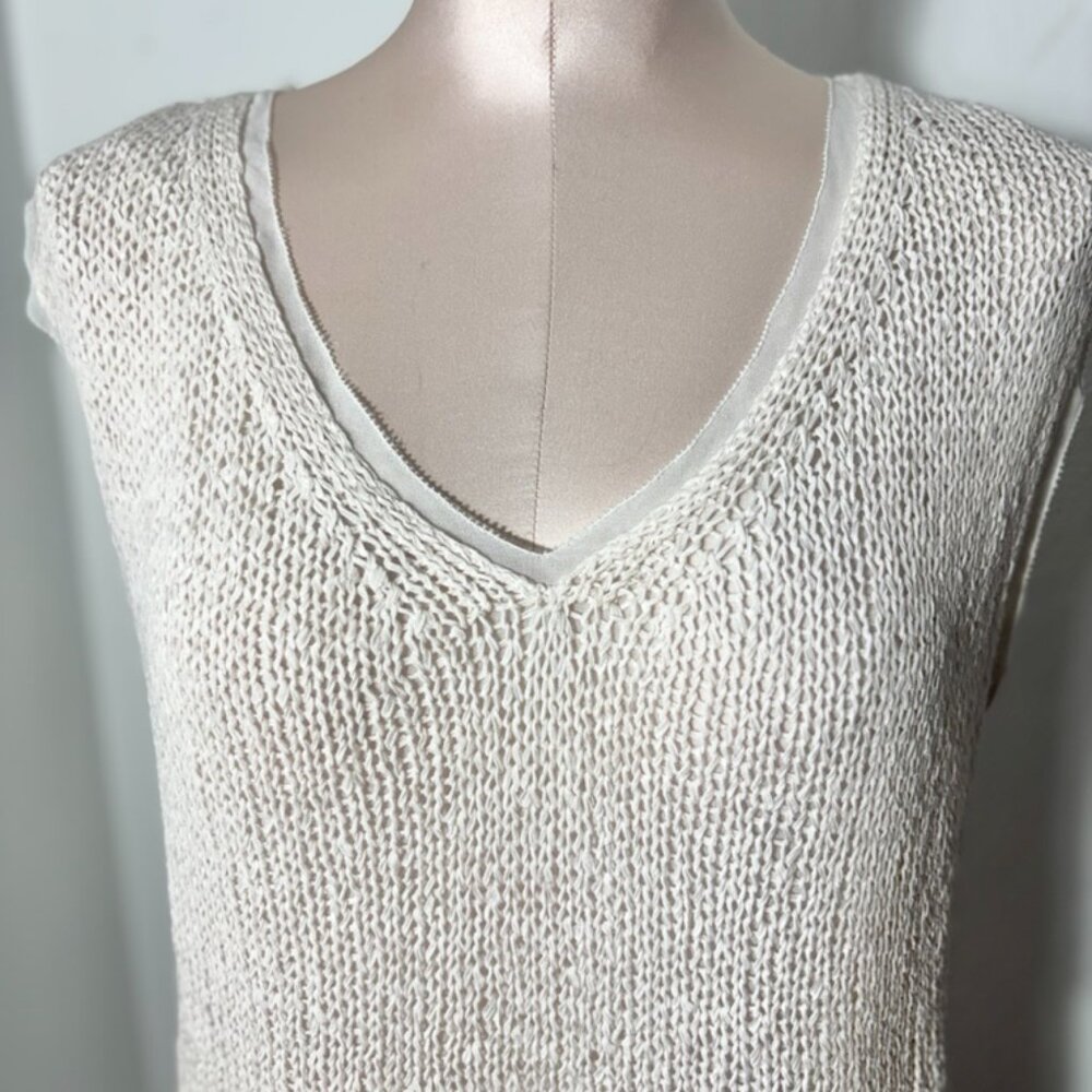 Mint Velvet Knit Open Back Cream Colored Top Blouse Size 12 - Picture 2 of 13